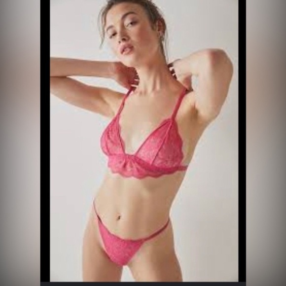 Free People Intimately free Bright Eyes Pink scalloped edge Bralette size medium - Picture 2 of 6